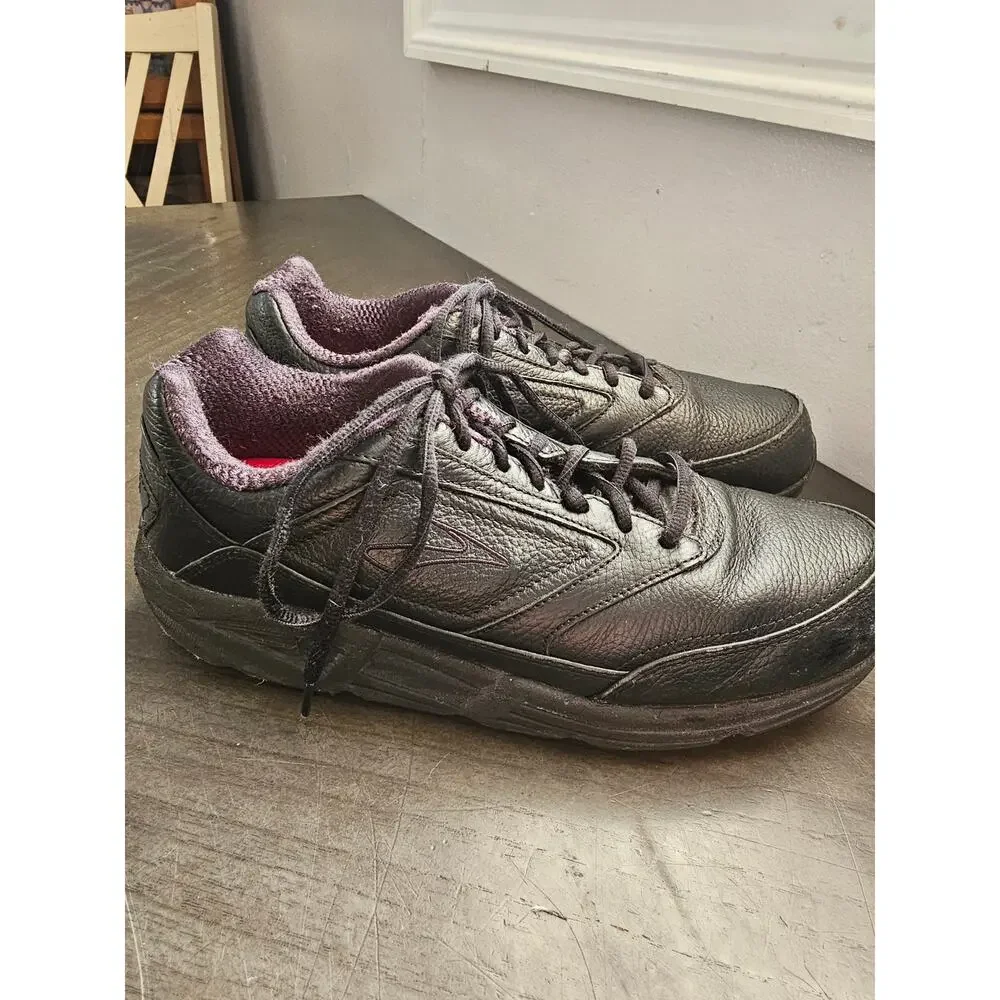 Brooks shoes womens